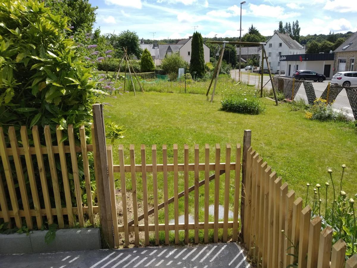Do Mi Si La Do Re Gite Partage Saint-Carreuc Eksteriør bilde